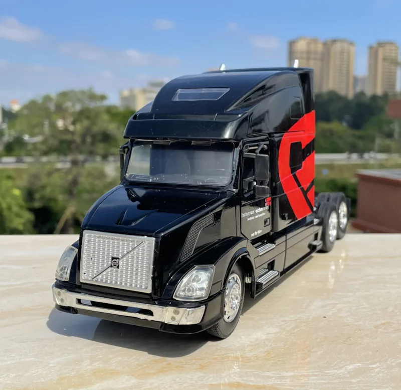 Mała ilość w magazynie 1/32 Specjalna cena Model ciężarówki amerykańskiej z odlewu metalu Kolekcja mebli do ekspozycji Tos dla dzieci