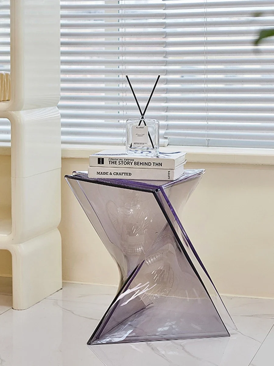 مصمم الإنترنت المشاهير أريكة جانبية صغيرة الزاوية طاولة القهوة الإبداعية طاولة السرير البلاستيكية الشفافة