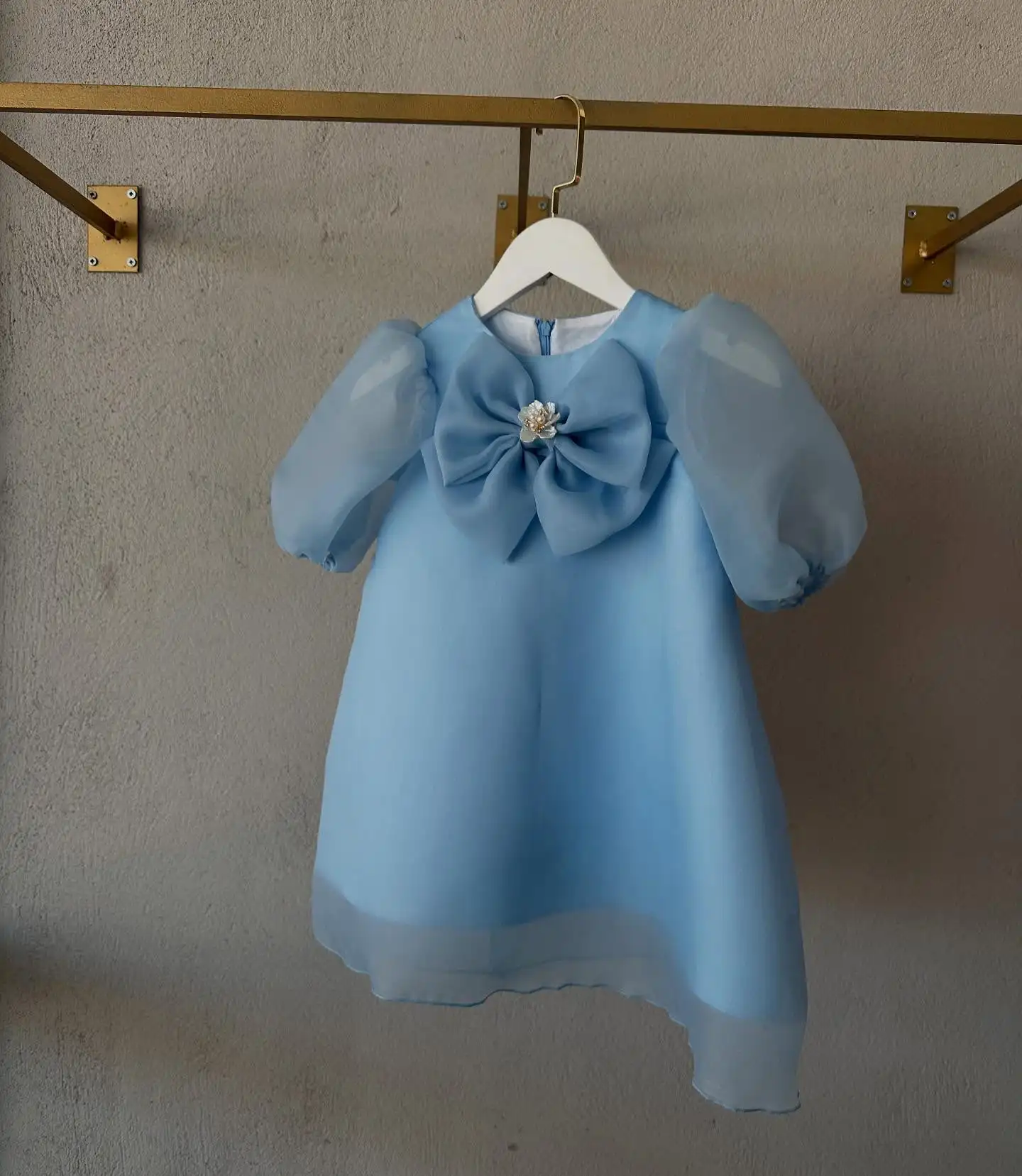 

Elegant Puff Sleeve Toddler Girl Dress with Floral Brooch, Multi-Color Chiffon Formal Gown for Wedding Birthday Special Occasion