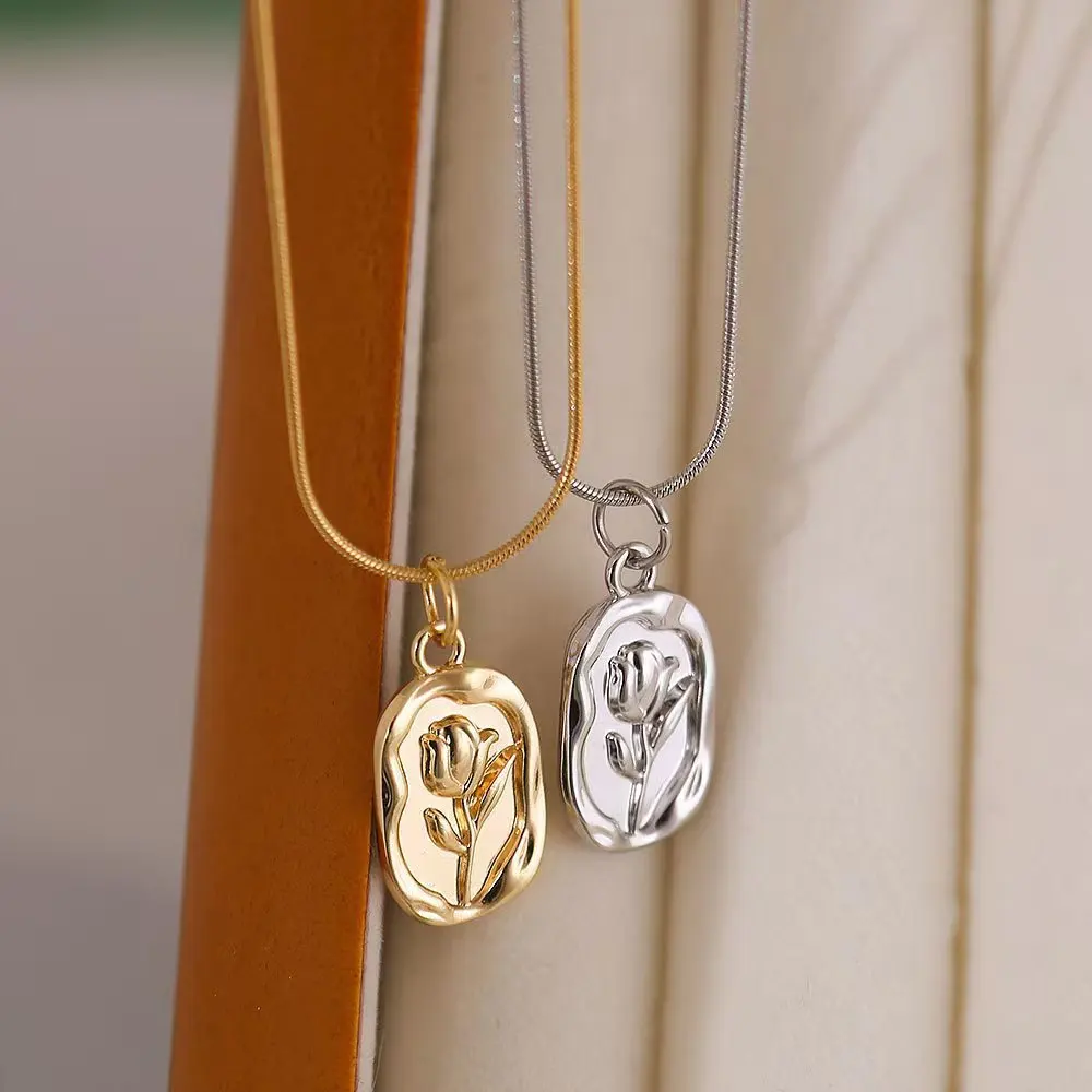 منحوتة روز خمر قلادة قلادة جولة الأفعى العظام سلسلة الفولاذ المقاوم للصدأ مقاوم للماء المرأة ضوء المجوهرات الفاخرة هدية