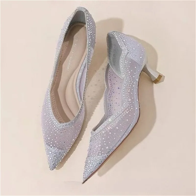 الفاخرة شبكة مرصعة بأحجار الراين مثير عالية الكعب للنساء تنفس تصميم الأزياء صندل أنيق أشار تو مضخة مأدبة أحذية الزفاف