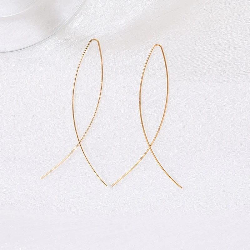 Abstract Hollow Fish Shape Dangle Earrings for Women Simple Metal Line Twist Long Drop Earrings Trendy Party Geometry Jewelry
