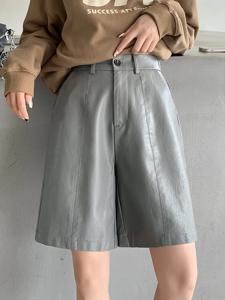 

Fashion Elastic Waist PU Bermuda Shorts Women Black Pants Loose Casual Faux Leather Shorts Y2K Harajuku Wide Leg Half Shorts