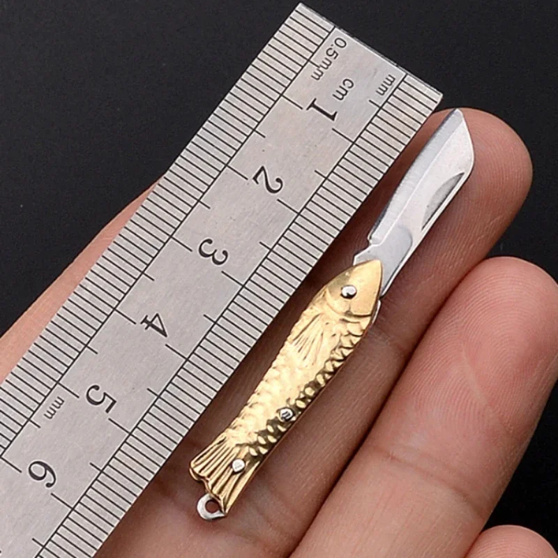 Mini Pocket Folding Self-defense Knife Keychain Pendant Portable Unboxing Express Unboxing Knife Cutting Tool