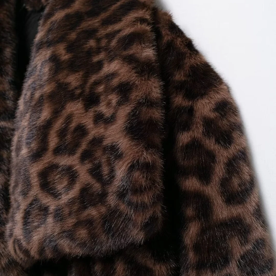 قصيرة ليوبارد فو الفراء سترة التلبيب المرأة معطف الشتاء طويلة الأكمام فروي سترة الأرنب الفراء رقيق جاكيتات ضئيلة أفخم معطف