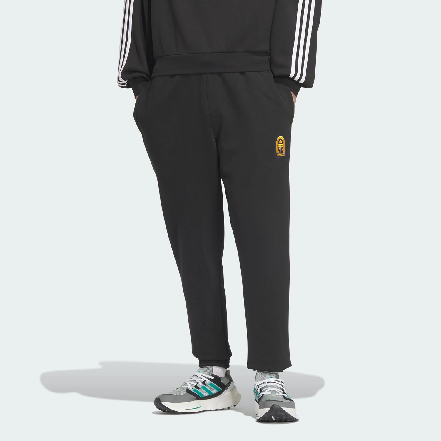 

Adidas genuine Three Stripes Men's Knitted Sport Casual Tapered Pants JL9863