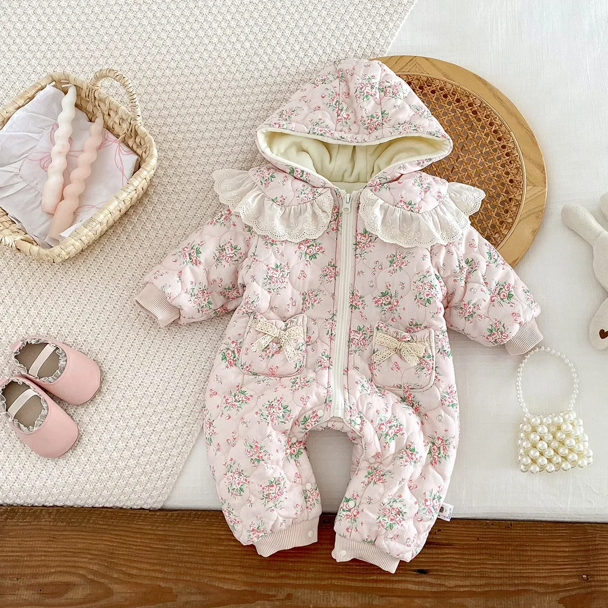 Korean Baby Autumn and Winter Jumpsuit Cute and Plush Flowers Hooded Girls Baby Clothes Winter Warm Outdoor Rompers