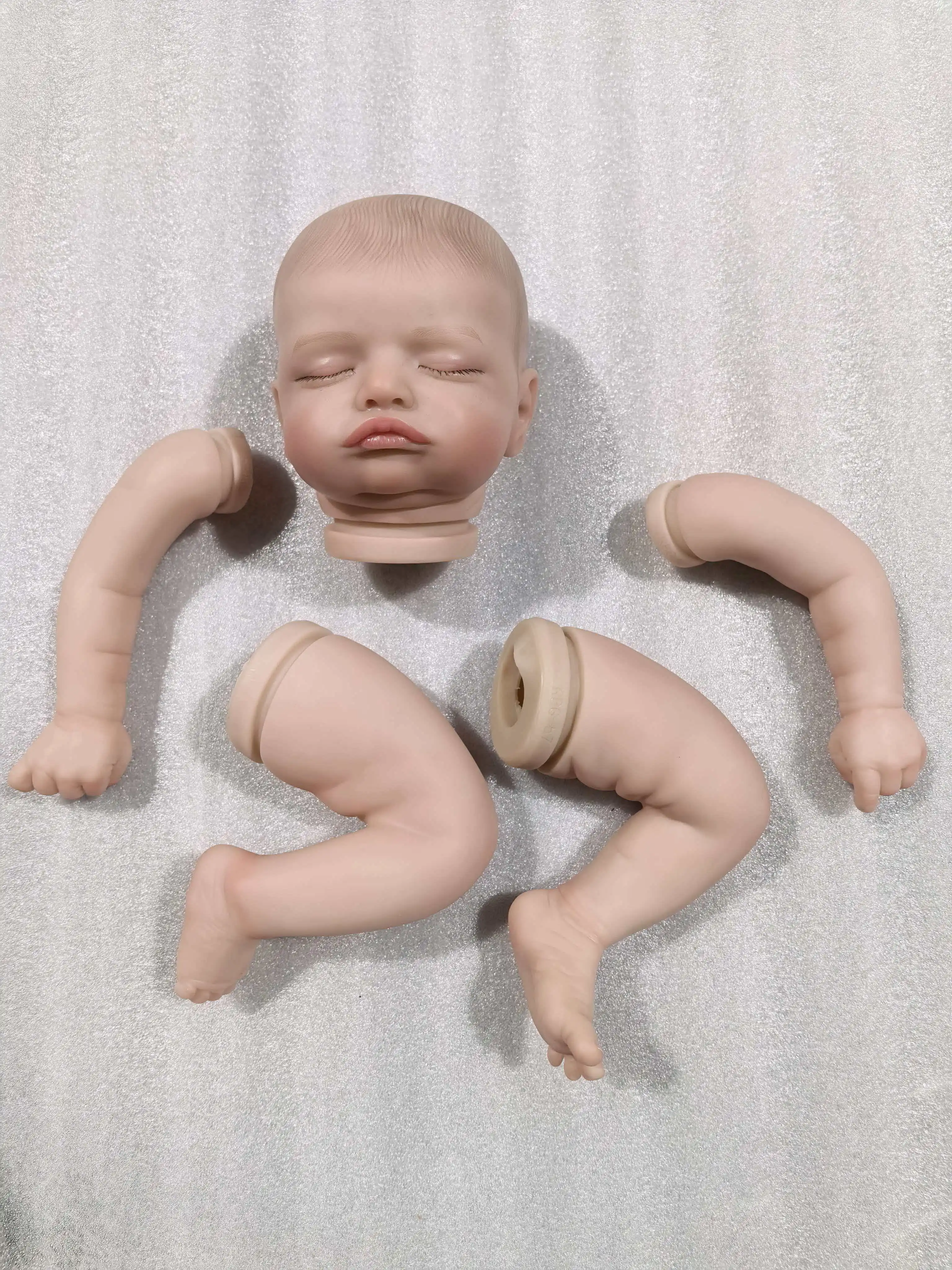 NPK 19 Zoll Neugeborenes Baby Reborn Puppenbausatz Baby Rosalie Lebensechte Soft Touch bereits bemalte unfertige Puppenteile – Detail 1