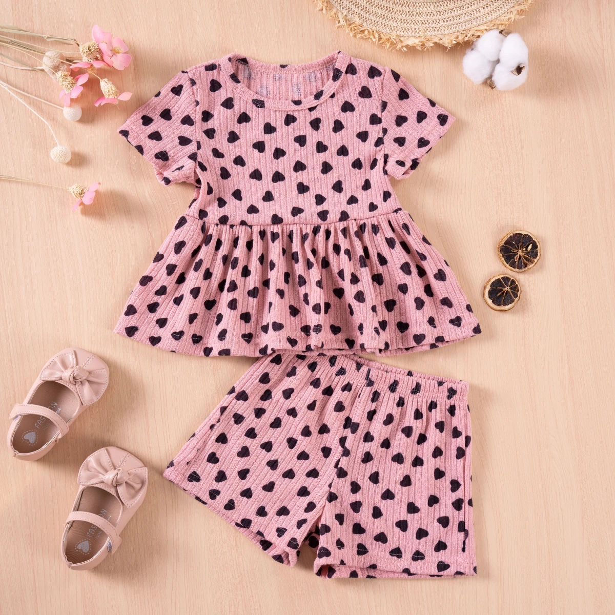 Summer Toddler Baby Girl Heart Print Pit Strip Short Sleeve Top + Shorts Casual Wear Set, Children's 2-piece Outfit