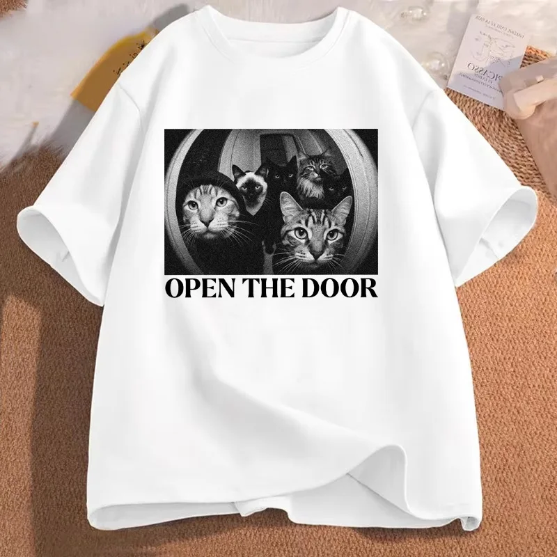 Funny Cat Gang Open The Door Meme Graphic T-shirts Men Women Vintage Fashion Summer Cotton T Shirt High Quality Classic T Shirts
