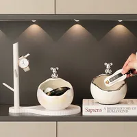 Support de rangement pour clés à l'entrée de la maison, meuble à chaussures haut de gamme, décoration ours violent dans le salon