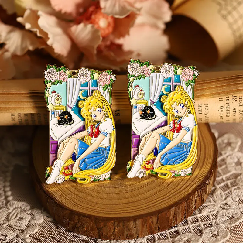 Neue Anime Sailor Moon Action Mond Teilen Anime Metall Abzeichen Mode Exquisite Brosche DIY Kleidung Zubehör Geschenke an Freunde