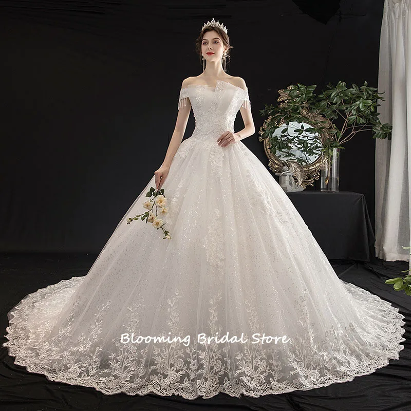 

Luxury Strapless Lace Applique Bridal Gowns Custom Made Ball Gown Wedding Dresses Vestido De Novia for Marriage