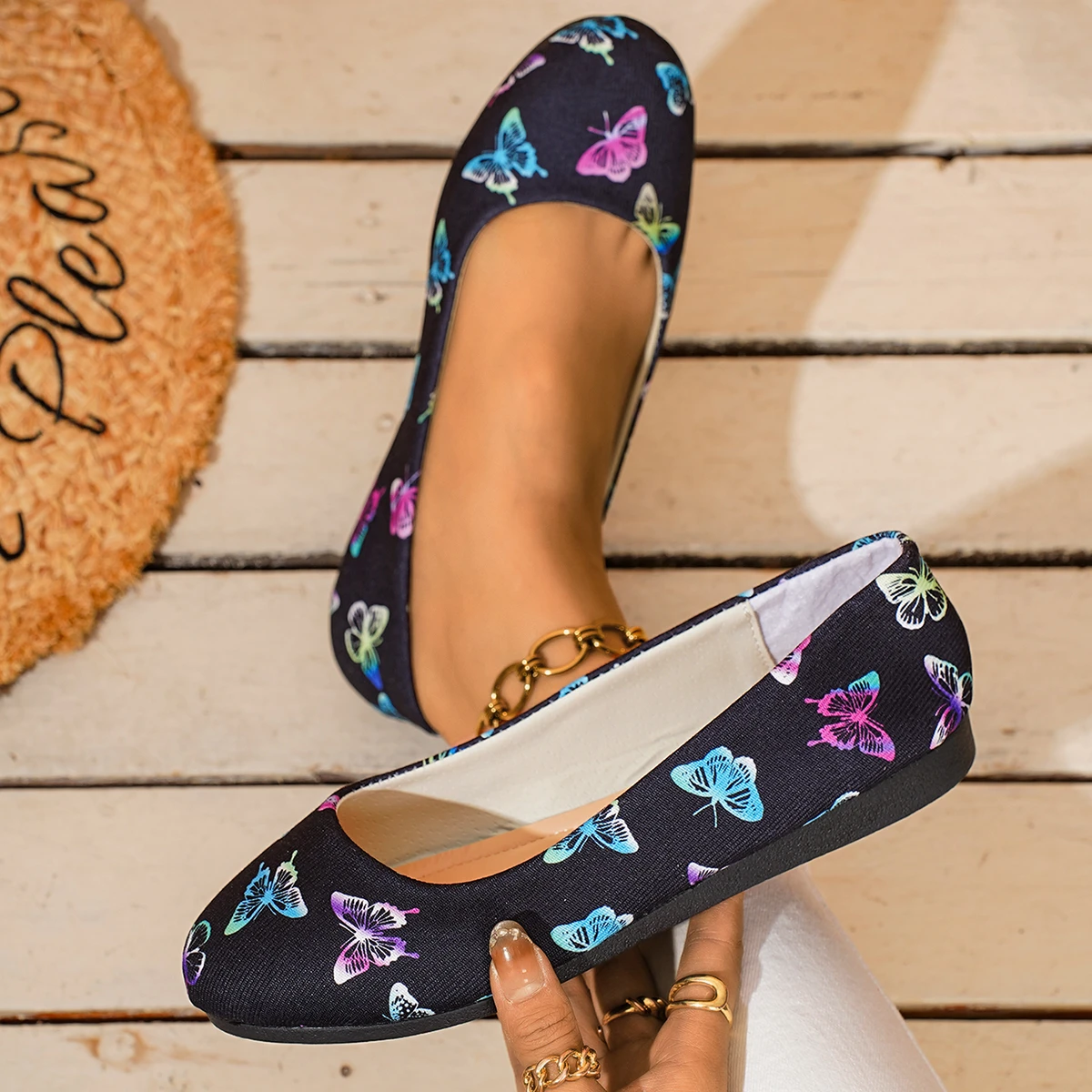

*Fashionable and Hot Selling Sexy Elegant Flat Shoes Spring and Autumn New Round Toe Comfortable Work Leisure Shoes for Women