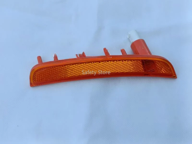 

1PC Suitable for Fiat 500 front and rear bumper side lights, small yellow side lights