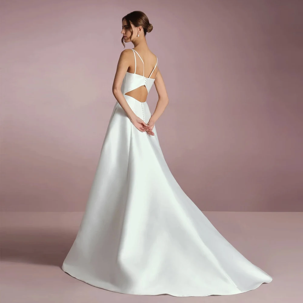 فساتين زفاف بسيطة بأشرطة سباغيتي على شكل قلب وأزرار على شكل قلب لحفلات الزفاف مفتوحة الظهر مخصصة من الساتان الاجتياح فيستدوس دي نوفيا