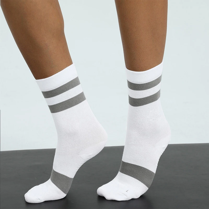 Silicone With Yoga Socks Non-slip Pilates New Wear-Resistant Comfortable Sports Fitness Socks Lndoor Dance Socks