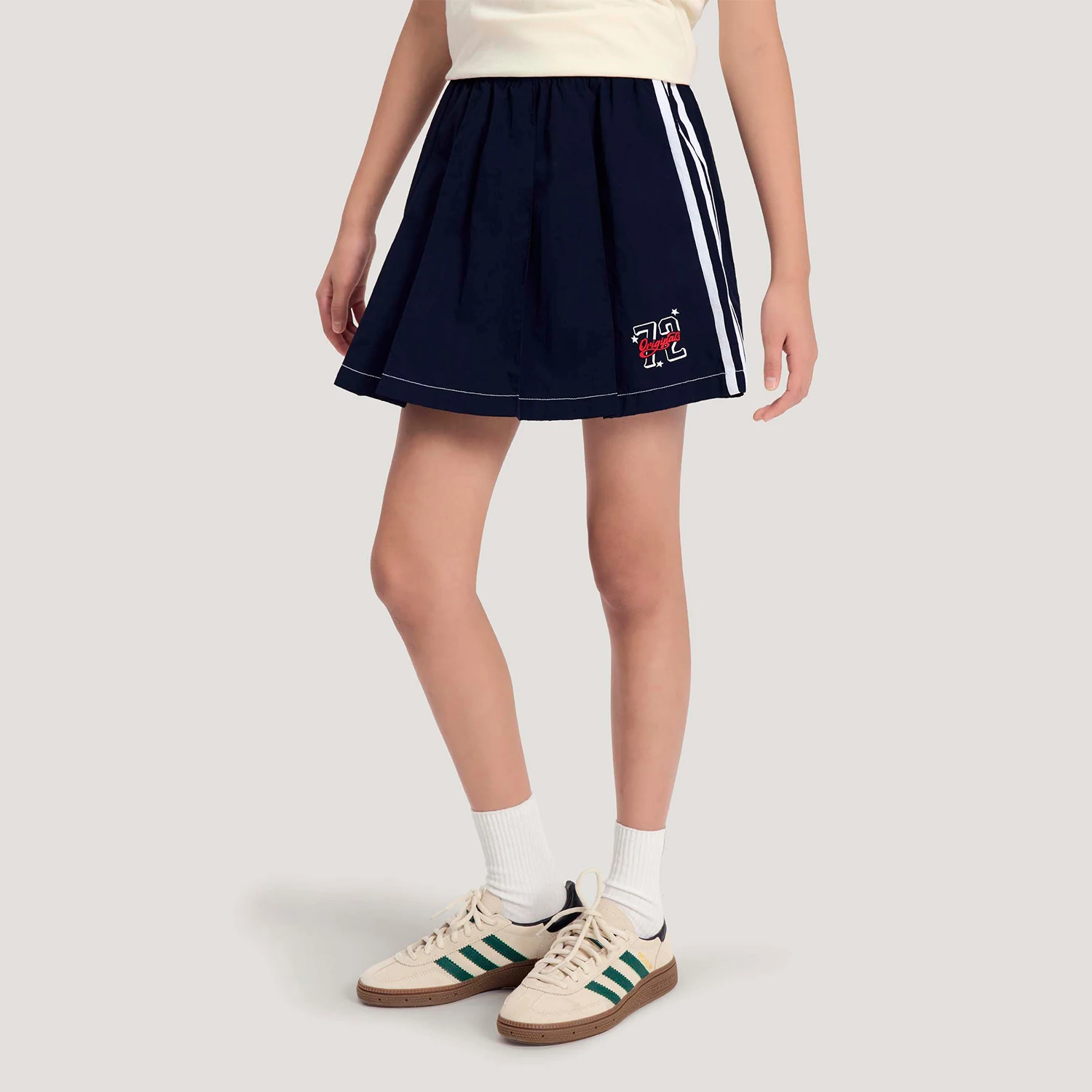 adidas-genuine-clover-big-children's-loose-casual-fashion-woven-skirt-pants-kg3324