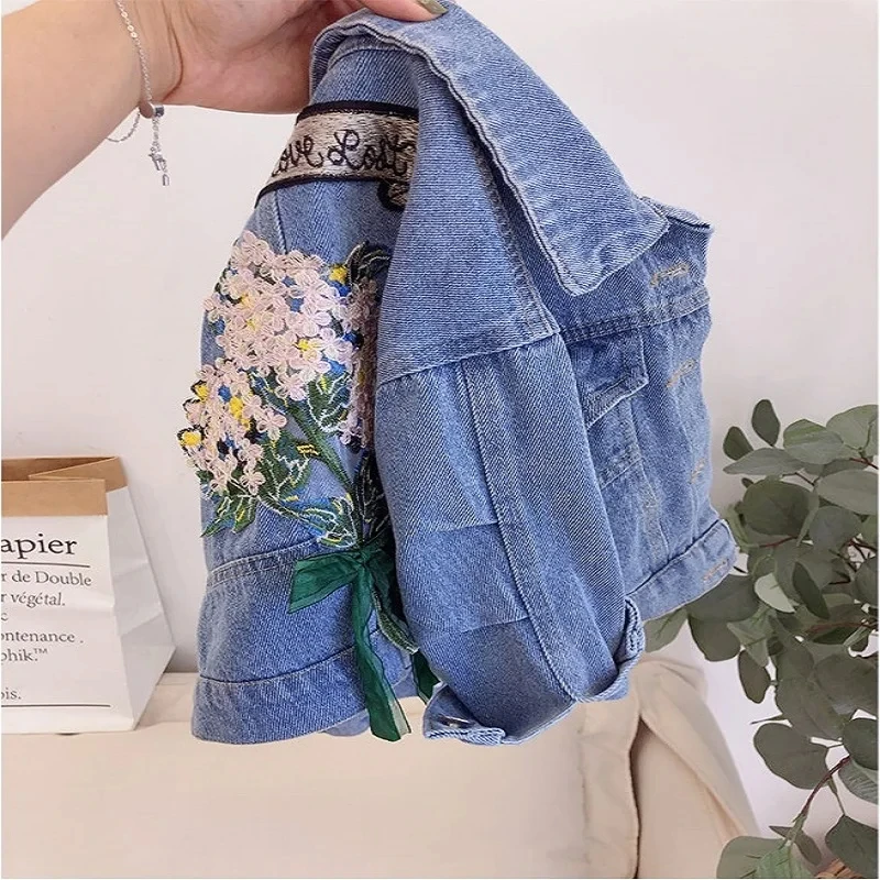 Giacca di jeans cappotto ricamato cappotto per bambini fiore retrò nuovo autunno neonate vestiti capispalla 3-10 Y giacche