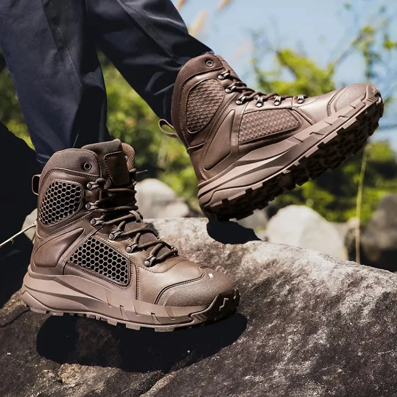 

Men's High-top Boots Perfectly Blend Fashion and Function The High-top Design Not Only Effectively Protects Your Ankles and Pro