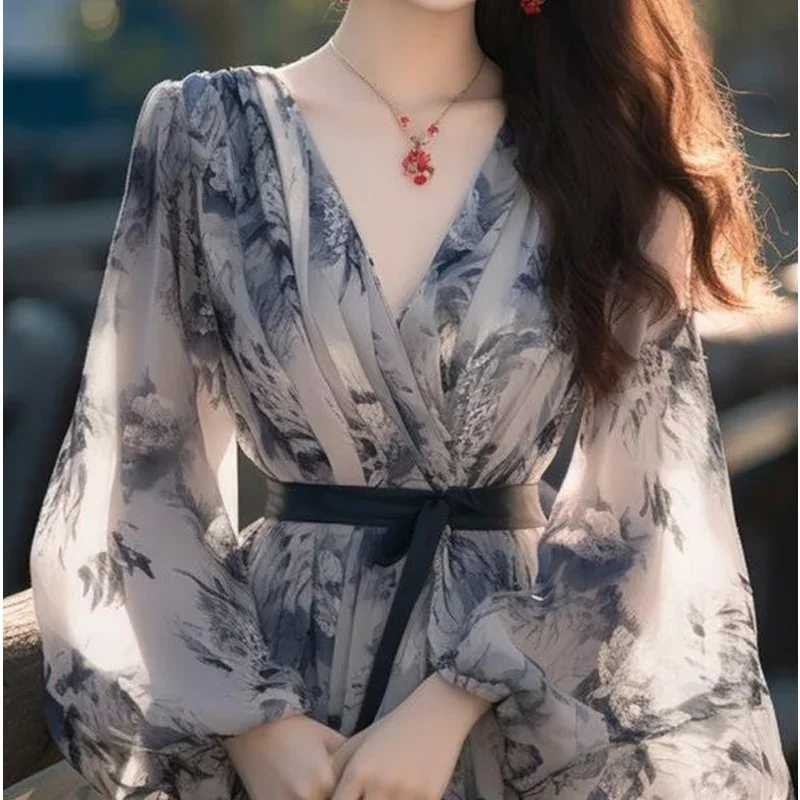 Summer V-neck Fashion Lantern Sleeve Maxi Dress Women French Style Dresses High Street Printing Lacing Bow Patchwork  U540