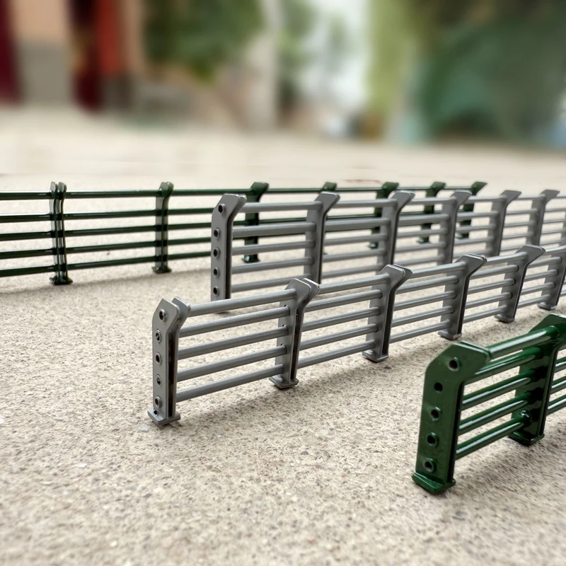 Modello di simulazione in miniatura in scala 1/64 Ho Viadutta Protezione autostradale Rete da costruzione in fabbrica Ponte Fiume Scena Guardrail Modello