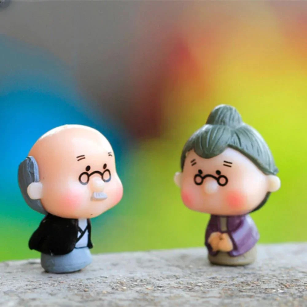 Mini Couple Figures Grandma Grandpa Sweety Lovers Old Couple Ornament for Fairy Garden Figurines Miniature Home Decoration