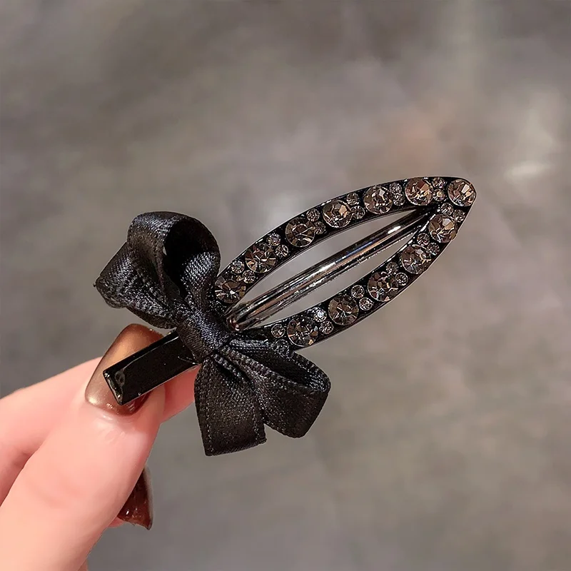 presilhas-de-cabelo-luxuosas-com-laco-de-borboleta-presilhas-de-cabelo-femininas-modernas-com-diamantes-embutidos-acessorio
