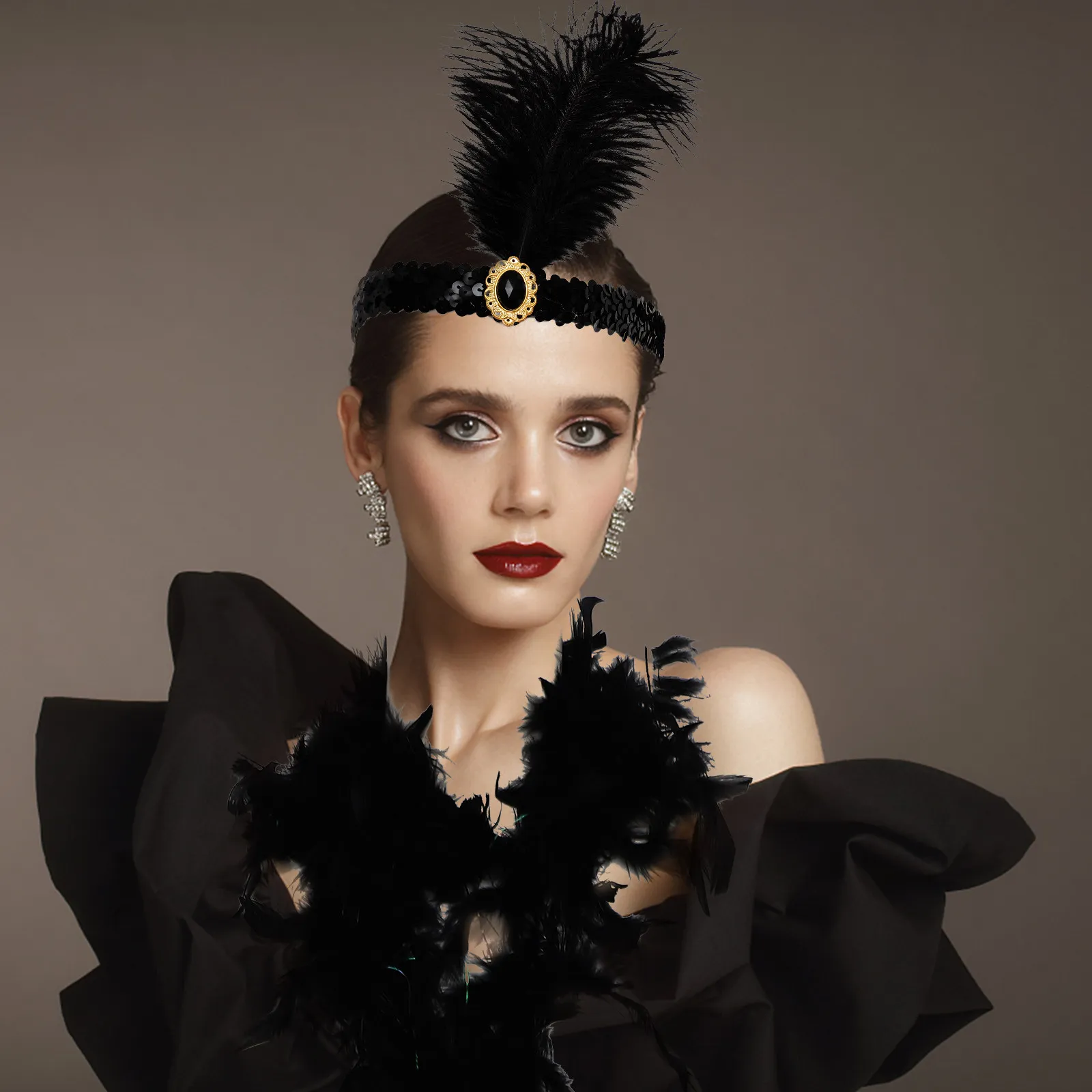 

Комплект аксессуаров для костюма флеппера в стиле 1920-х годов: головной убор, перчатки, ожерелье, шарф, украшенные стразами, для женских вечеринок и косплея