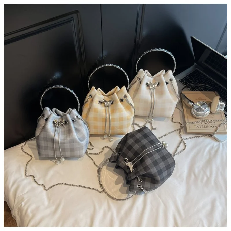 

Ladies Shoulder Bag Made Of Fine Leather Boasting Trendy Spacious Soft Daily Refined Look​