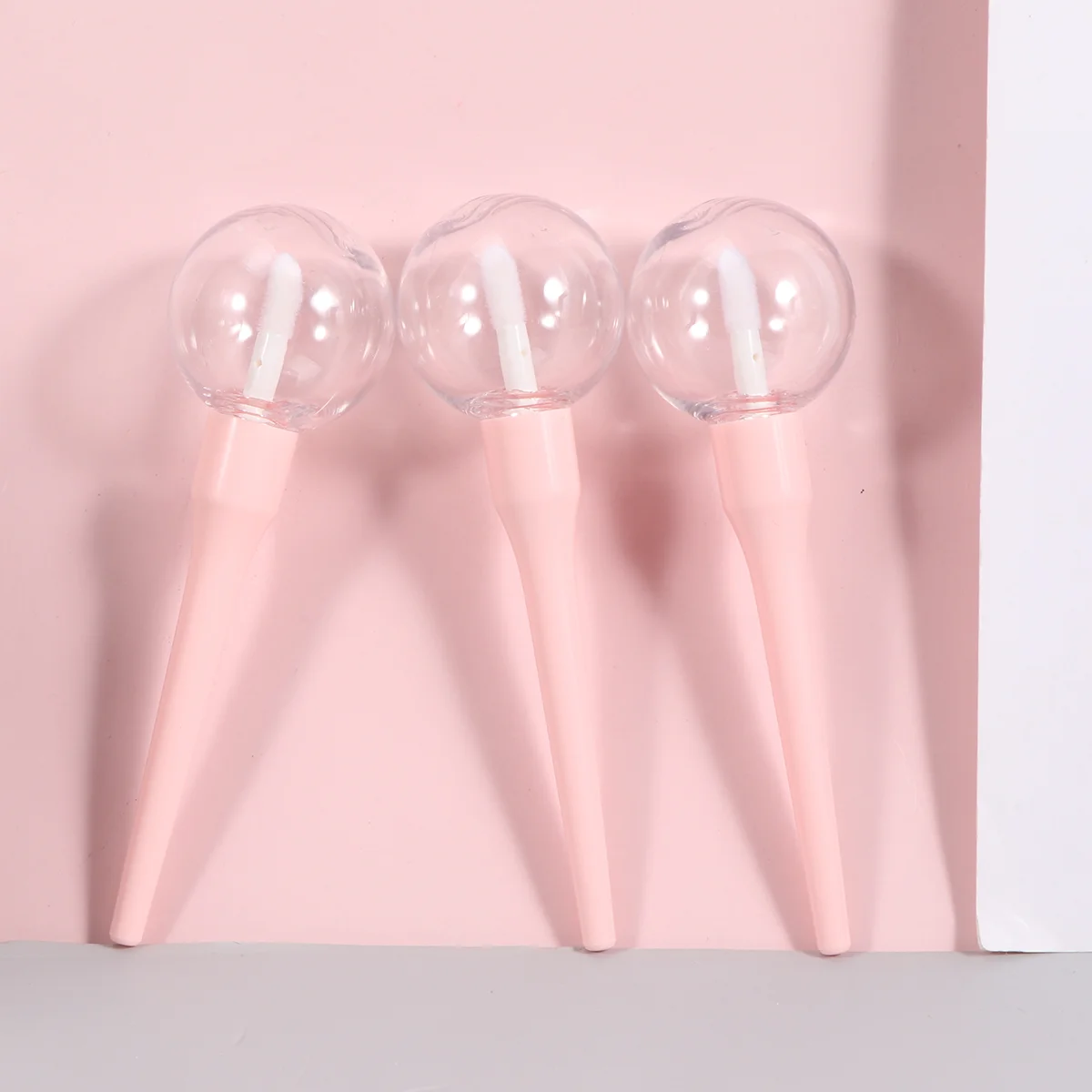 

5pcs 5ml Plastic Containers Reusable Portable Bottles Lip Plastic Lip Gloss Bottles Gloss Containers Empty
