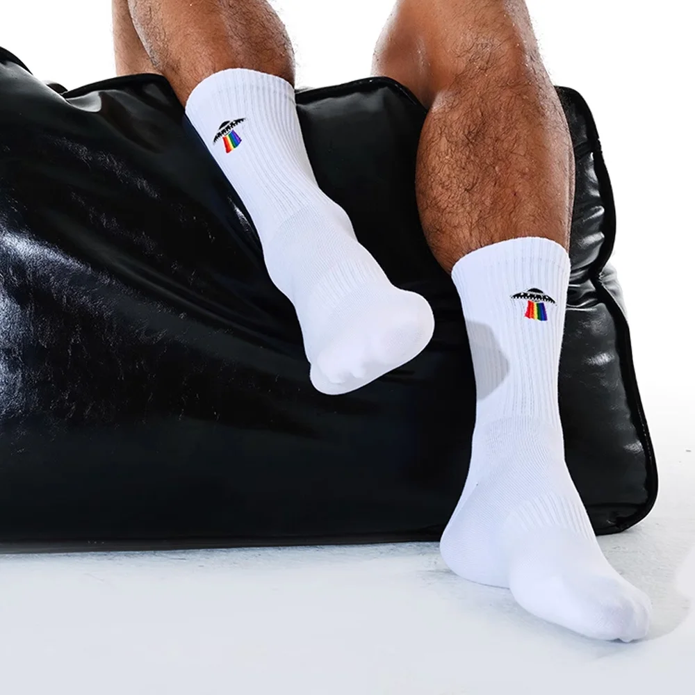 Original Men's Six-color Rainbow Embroidered UFO Pattern Sports Fitness Cotton Socks Flat Four Season Socks