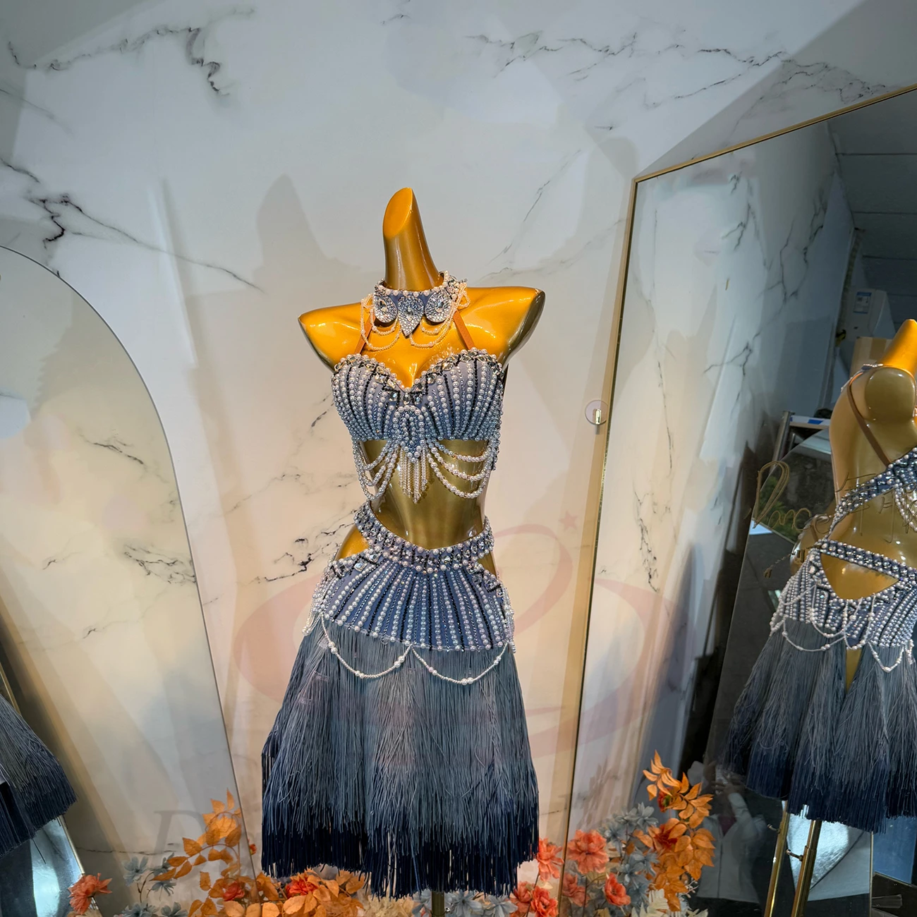 

Latin Dance Costume Rhinestone Women, Adults, Children, High-End Customized Pearl Dress, Tassel Skirt, Samba Performance Dress