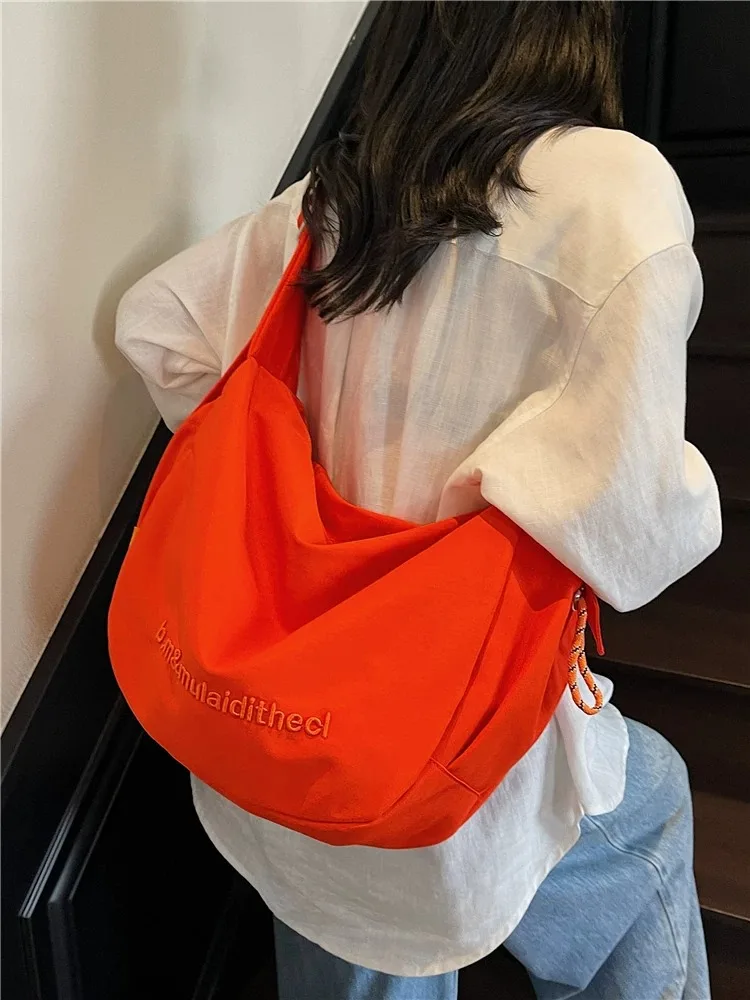 bolsa-de-lona-de-grande-capacidade-para-mulheres-modelo-2026-casual-versatil-para-estudantes-estilo-retro-transversal