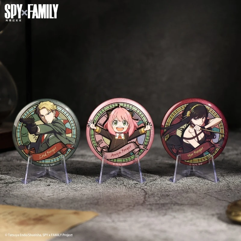 

Spy×Family Stained Glass Style Character Art Holographic Silver Glitter Badge Sparkling Enamel Pin Brooch for Bag and Clothing