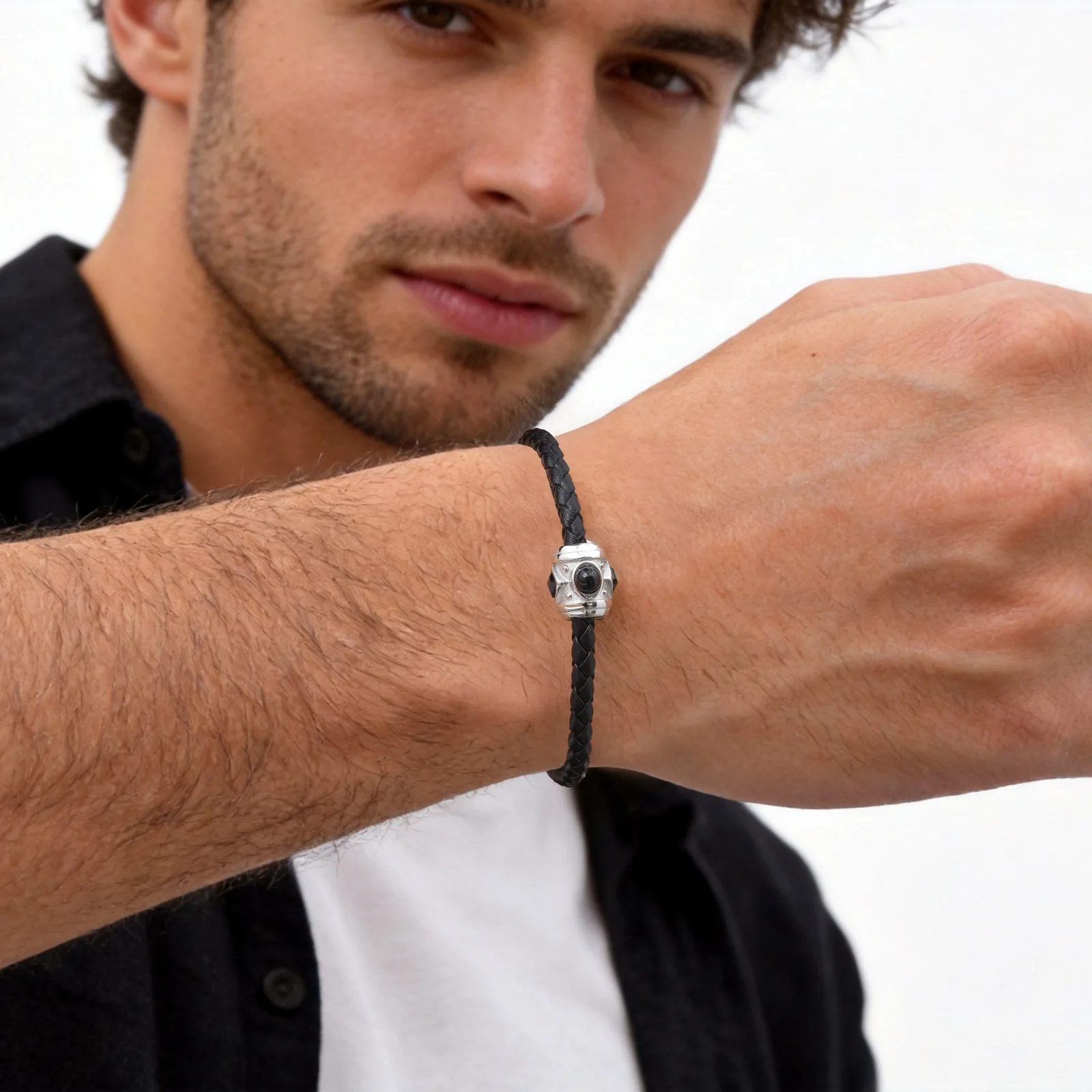 Stilvolle Herren-Lederarmbänder, Edelstahl-Armband mit schwarzen Zirkonia-Steinen, Geschenk für Ehemann, Vater, Sohn, BBF – Detail 3
