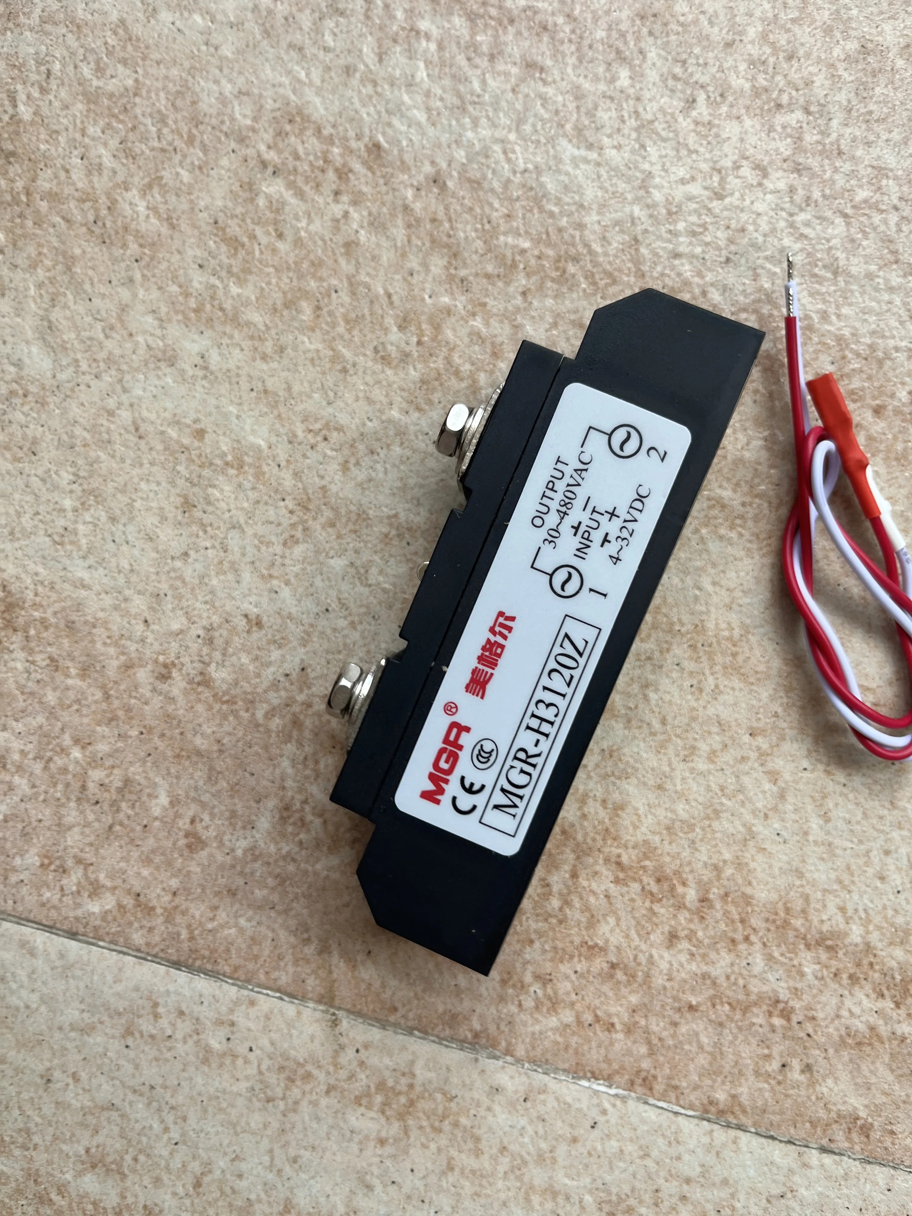 

Модуль твердотельного реле промышленного класса SSR, 120 А, управляемый постоянным током, 220 В переменного тока, MGR-H3120Z, маг