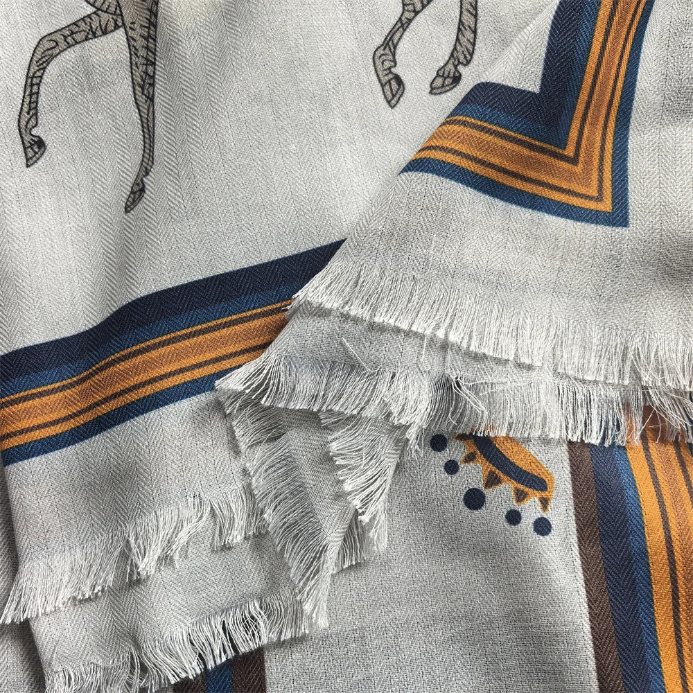 Markowe szaliki, kaszmirowe i  – Cashmere Scarf recenzja i cena