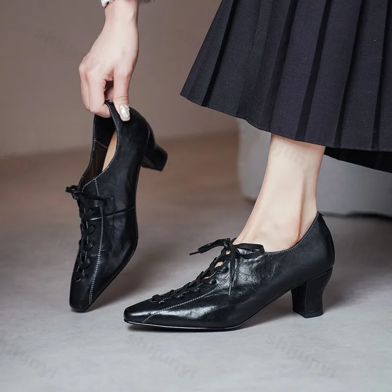 

Retro Niche Fishbone Shoes for Women 2025 New Square Toe Flat Sole Single Shoes British Style Comfortable Elegant Fashion Pumps