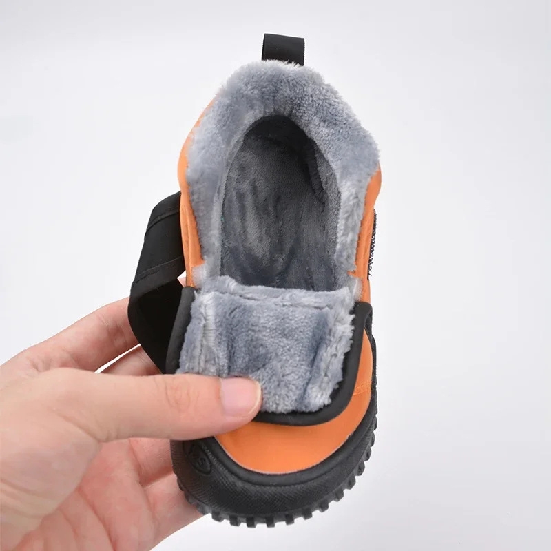 High Quality Durable Kids Outdoor Anti-slip Waterproof Soft  Plush Winter Snow Short Boots E8218