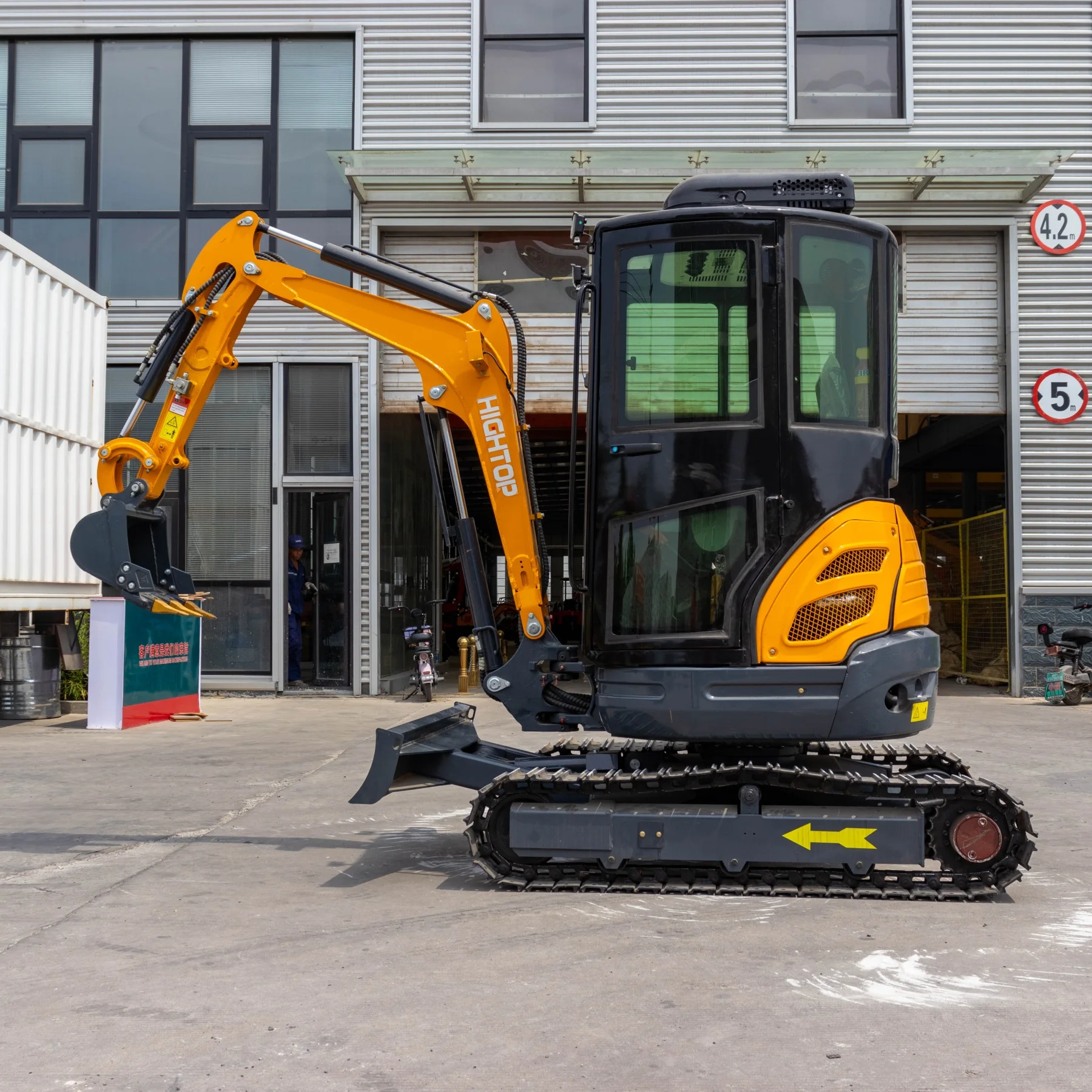 2.5톤 유압 크롤러 굴삭기 EPA 유로5 쿠보타 엔진 유압 굴삭기 농업용 굴삭기 공장 직판