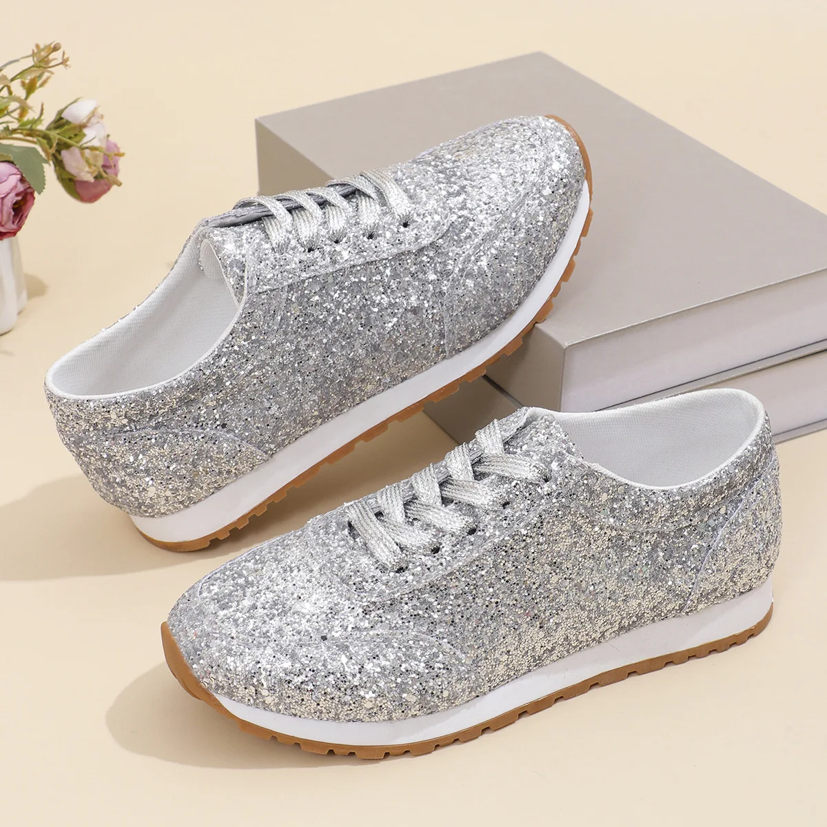 Shoes Woman 2024 Slip On Sneakers Female Footwear Modis Round Toe New Sports Glitter Dress Cute Casual Big Size Fabric Lace-Up R