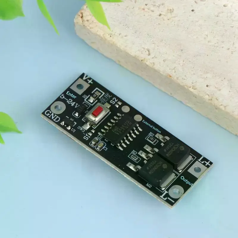 

Светодиодный диммер медленного запуска с модулем управления низким напряжением