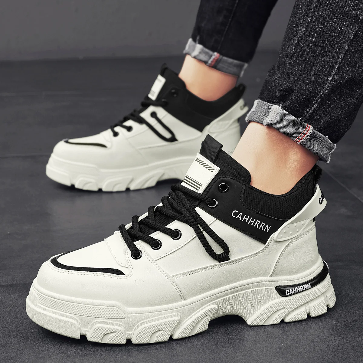 حذاء من الجلد للرجال عالية الجودة مكافحة زلة تسولي رجل التزلج حذاء الخريف المدرب حذاء رجالي كاجوال موضة أحذية رياضية الراحة