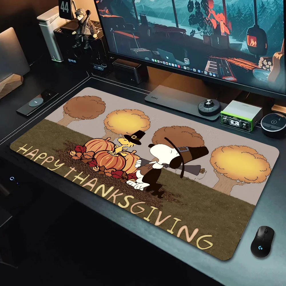 Halloween Cute S-Snoopys Mousepad Mouse Mat Desk Mat With Pad Gaming Accessories Prime Gaming XXL Keyboard Pad Padding Mat