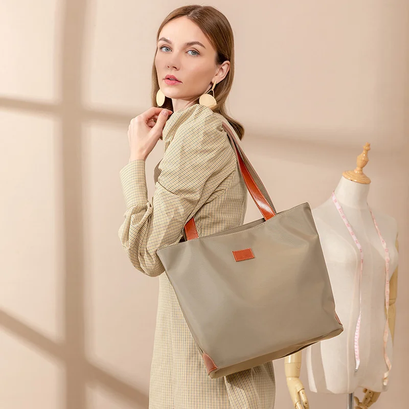 

Women's Fashion Tote Bag Casual Nylon Oxford Cloth Shoulder Bags Ladies New Trend Large Capacity Commuter Handbags