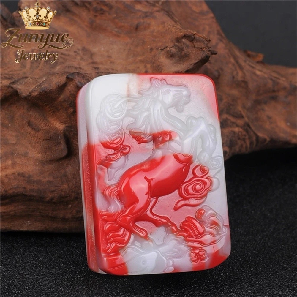 Natural Gobi Golden Thread Red Jade Zodiac Horse Pendant Belts Buckle Money Is Coming Soon Popular Fashion Jewelry Holiday Gifts