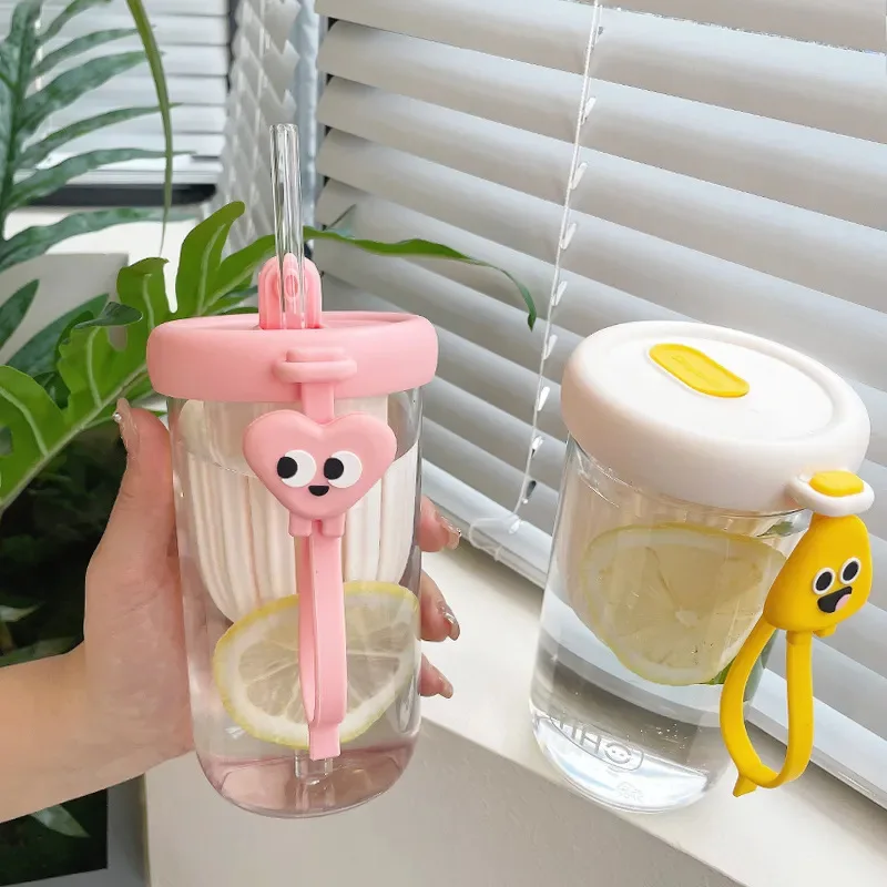 

The new Korean version of the straw cup high value girls glass cup cute portable portable tea separation cold extract water cup