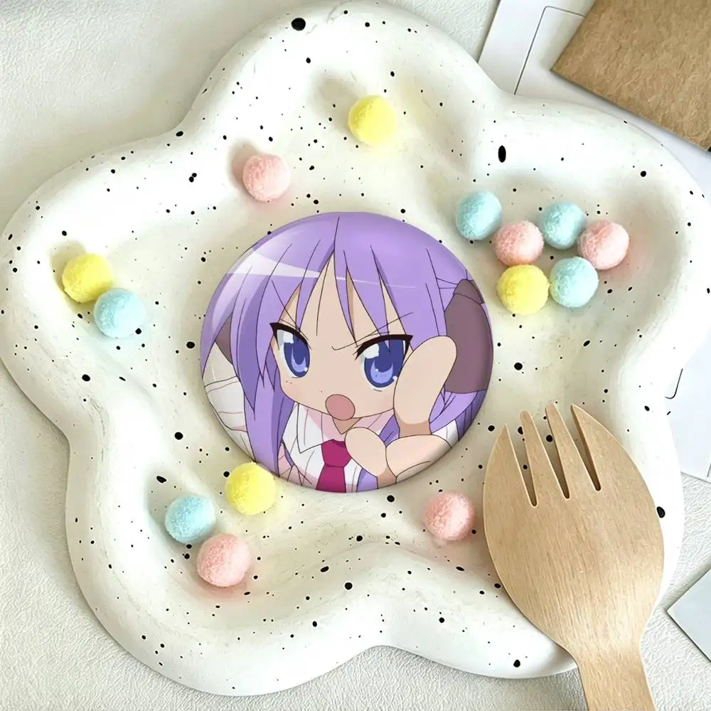 Kagami Hiiragi Anime L-Lucky Star Girl Laser Badge Creative Pins Brooch for Bag Clothes Hat Decor Gifts Fans Collect