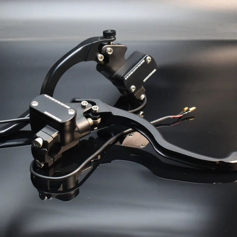 

Universal 17.5mm piston motorcycle electric brake master cylinder hydraulic clutch